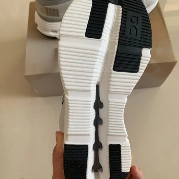 ON Running Cloudnova Women Shoes White Sand - Picture 5 of 5